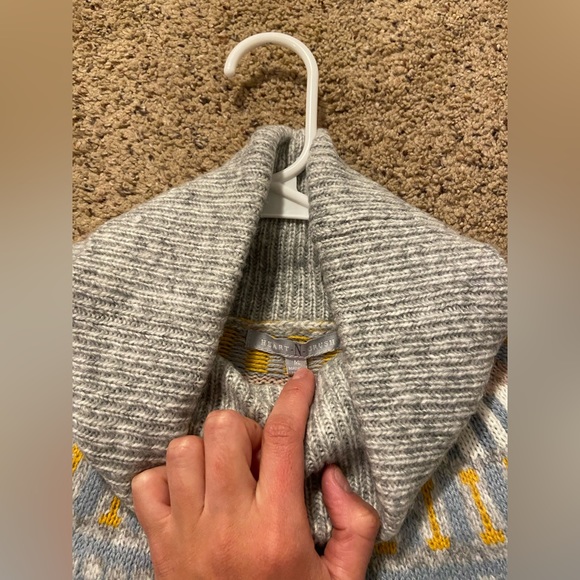 Gray knit sweater - Picture 3 of 3